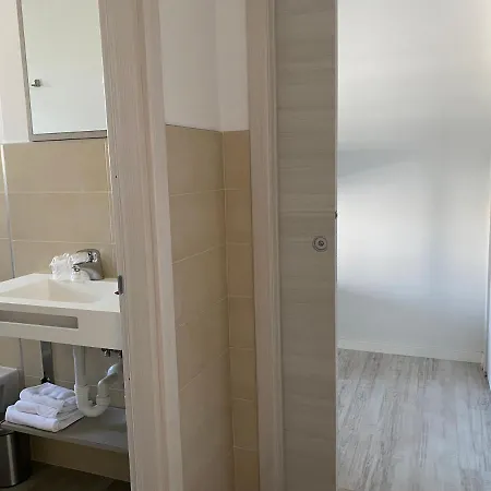 Ξενοδοχείο Arena 3*