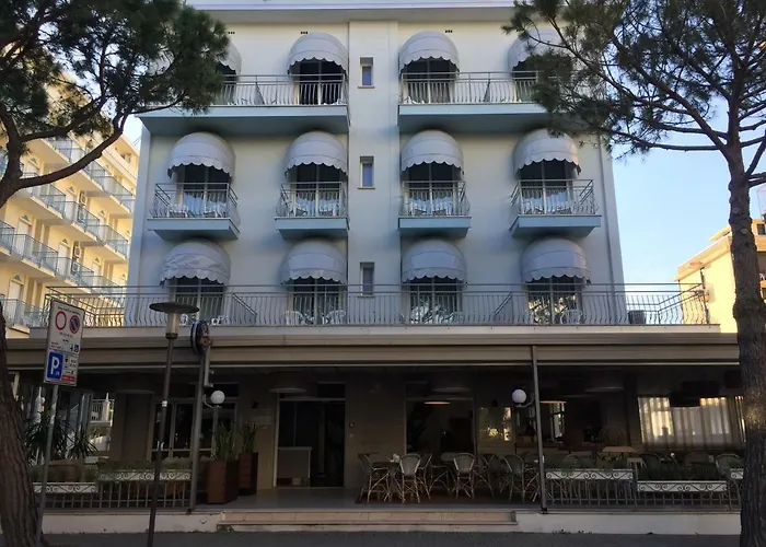 Arena فندق ليدو دي يسولو