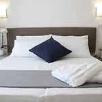Arena Hotel 3*